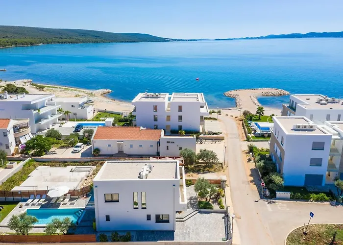 Olea With Heated Pool And Jacuzzi Villa *