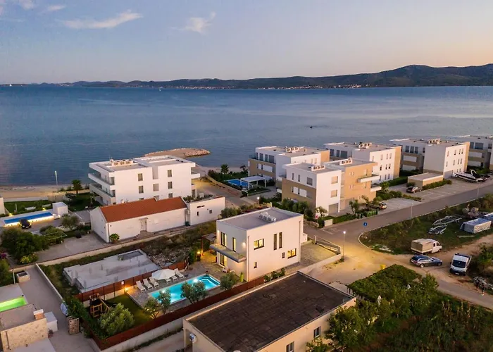 Olea With Heated Pool And Jacuzzi Villa Sukošan