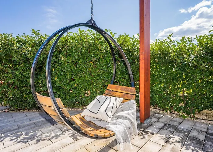 Olea With Heated Pool And Jacuzzi