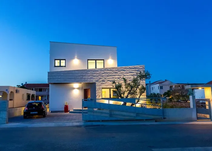 Olea With Heated Pool And Jacuzzi