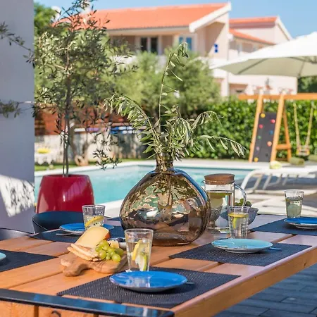 Olea With Heated Pool And Jacuzzi Villa Sukosan