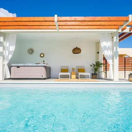 Olea With Heated Pool And Jacuzzi * Sukošan