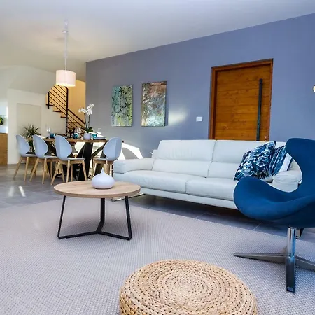 Olea With Heated Pool And Jacuzzi Villa Sukosan