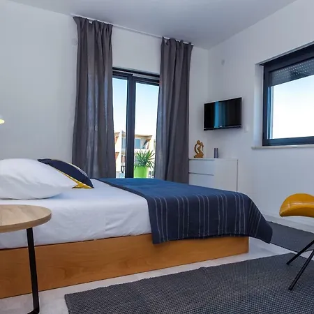 Olea With Heated Pool And Jacuzzi Sukosan