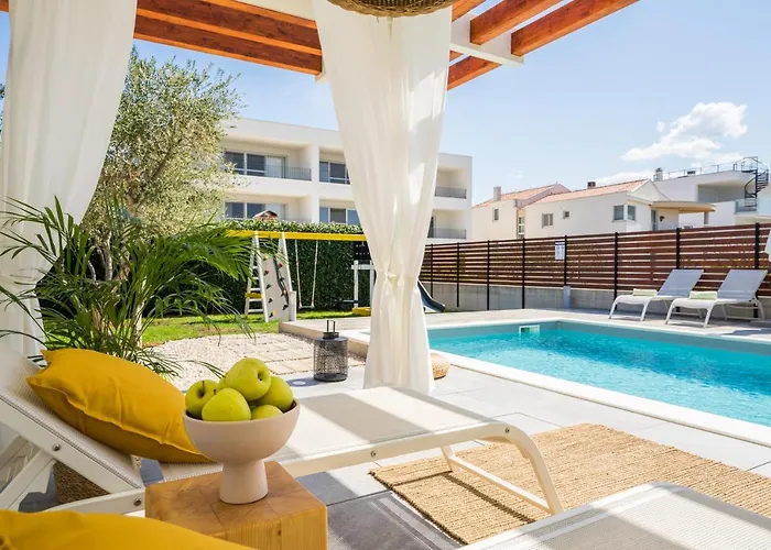 Villa Olea With Heated Pool And Jacuzzi Sukošan